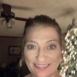 Meet your Posher, Shelley